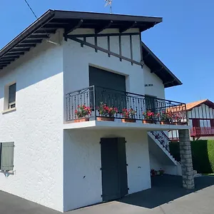 https://a-louer-appartement-dans-une-maison.biarritzhotels.info