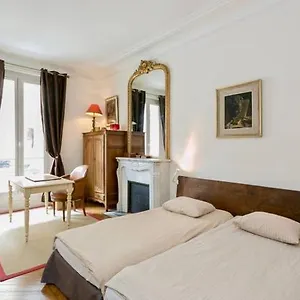 Séjour chez l'habitant Charming Bedroom, Paris