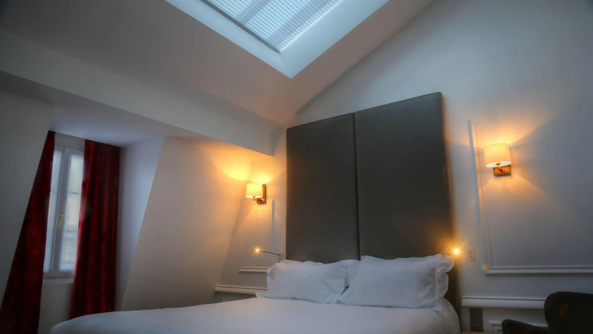 Hotel Moliere Paříž 4*,